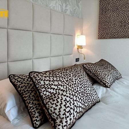 Hotel Michelangelo Palace & Spa テルニ エクステリア 写真