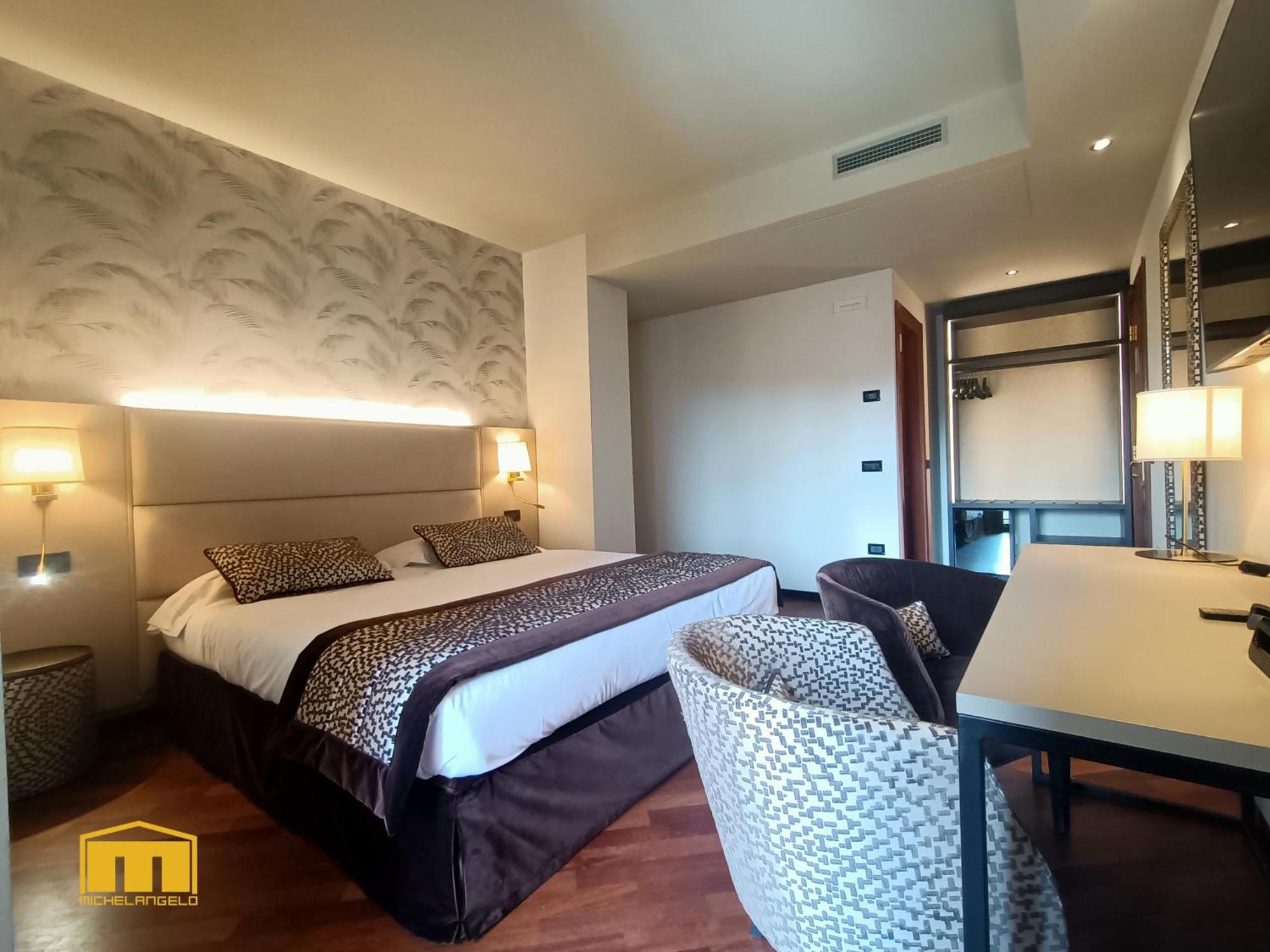 Hotel Michelangelo Palace & Spa テルニ エクステリア 写真